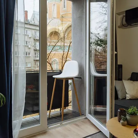Grace - Old Town I Free Street Parking I Balcony Bukareszt