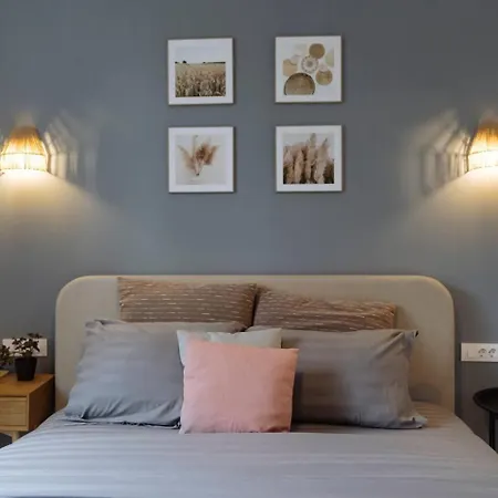 Apartment Grace - Old Town I Free Street Parking I Balcony *